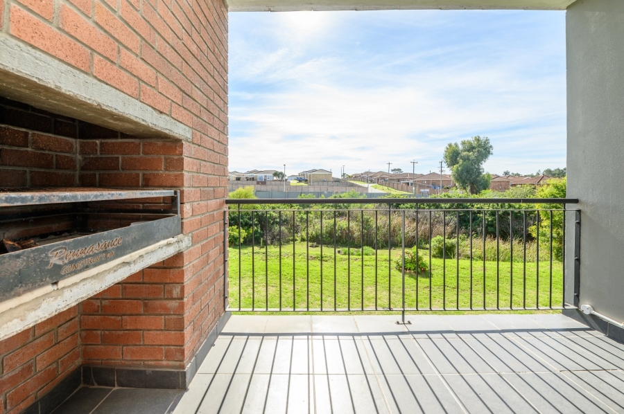 2 Bedroom Property for Sale in Sherwood Eastern Cape